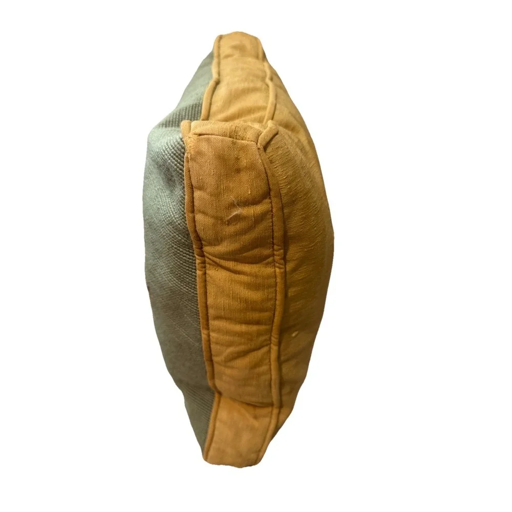 The Unbranded Brand stunning vintage